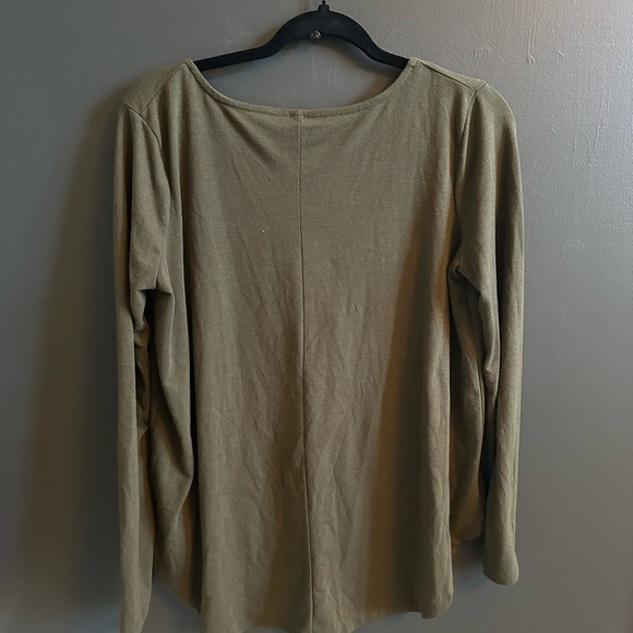 Olive Green Long Sleeve Henley Top | Women’s Medium - Picture 5 of 6